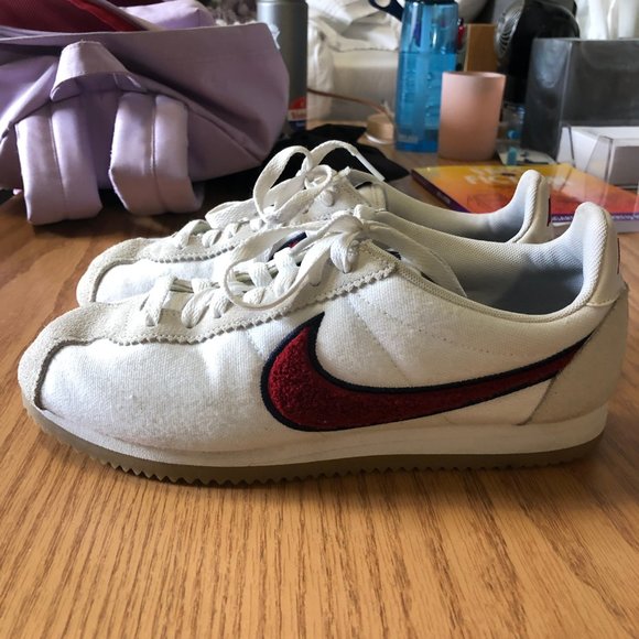 nike cortez chenille